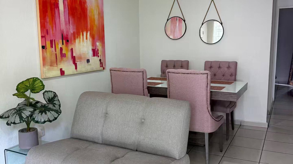San Pedro Tlaquepaque Apartment | Enjoy a beautiful space minutes away from Historic Tlaquepaque.