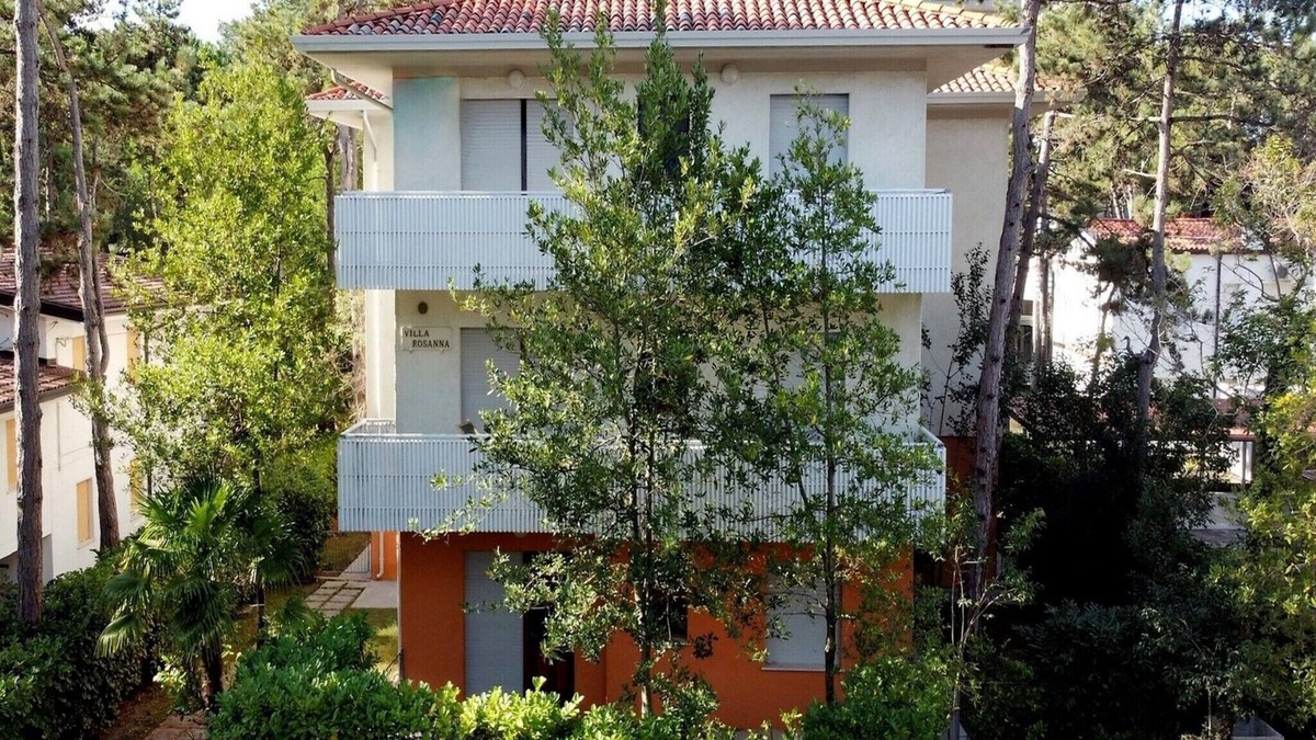 Lignano Pineta Apartment | Enjoy a cozy apartment with garden