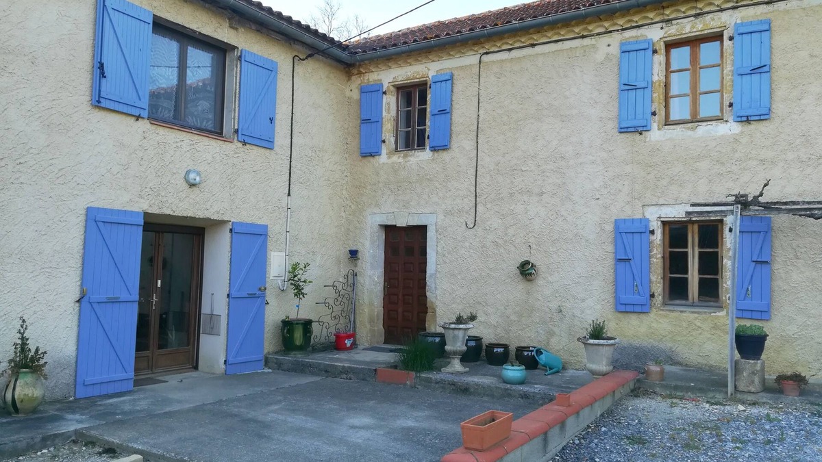 L'Isle-de-Noe House | ENJOY A NICE STAY OF RELAXATION AND SERENITY IN FULL NATURE
