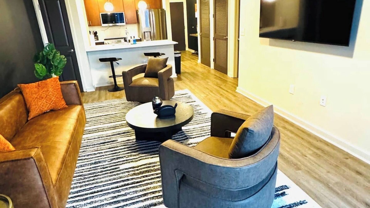 Midtown Apartment | Enjoy a stylish experience at this centrally-located Skyline Retreat.