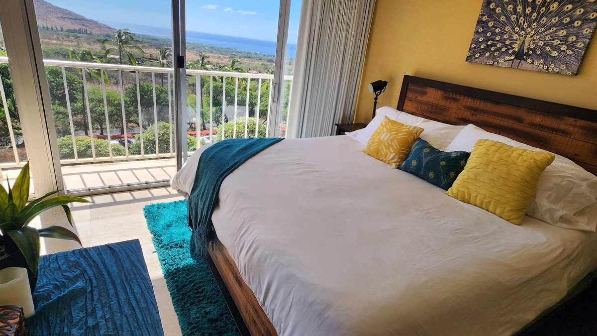 Makaha Apartment | Enjoy all the premium upgrades in this newly renovated unit