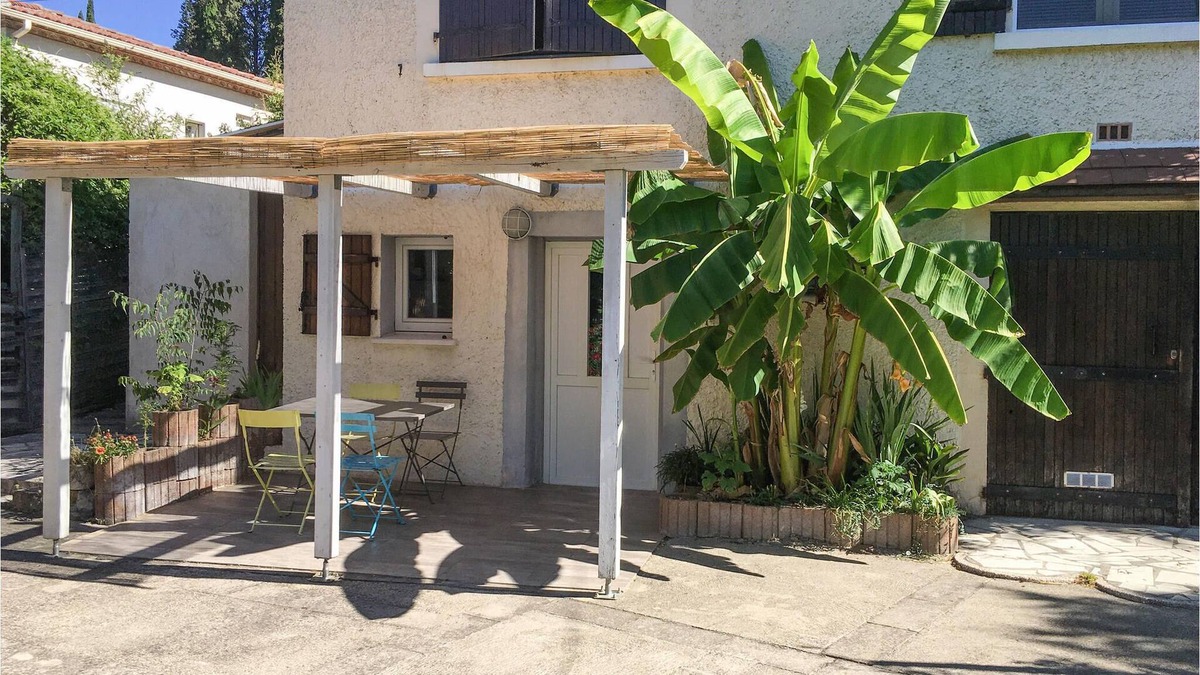 Saint-Bauzille-de-Putois Apartment | Enjoy an unforgettable vacation in this inviting apartment close to nature!