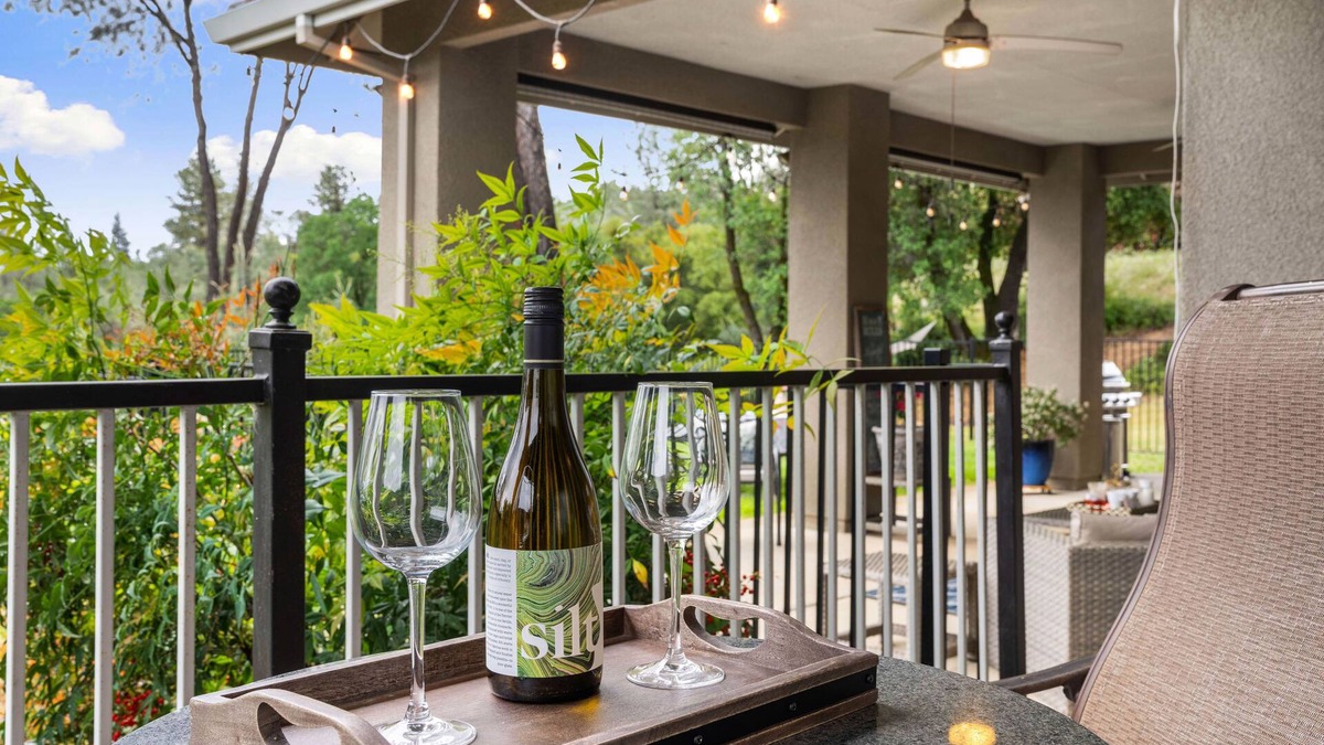 Auburn House | 🏡Enjoy Gorgeous Views🌲 in Most Prestigious Gated Community 🪫FREE Tesla charging🔋