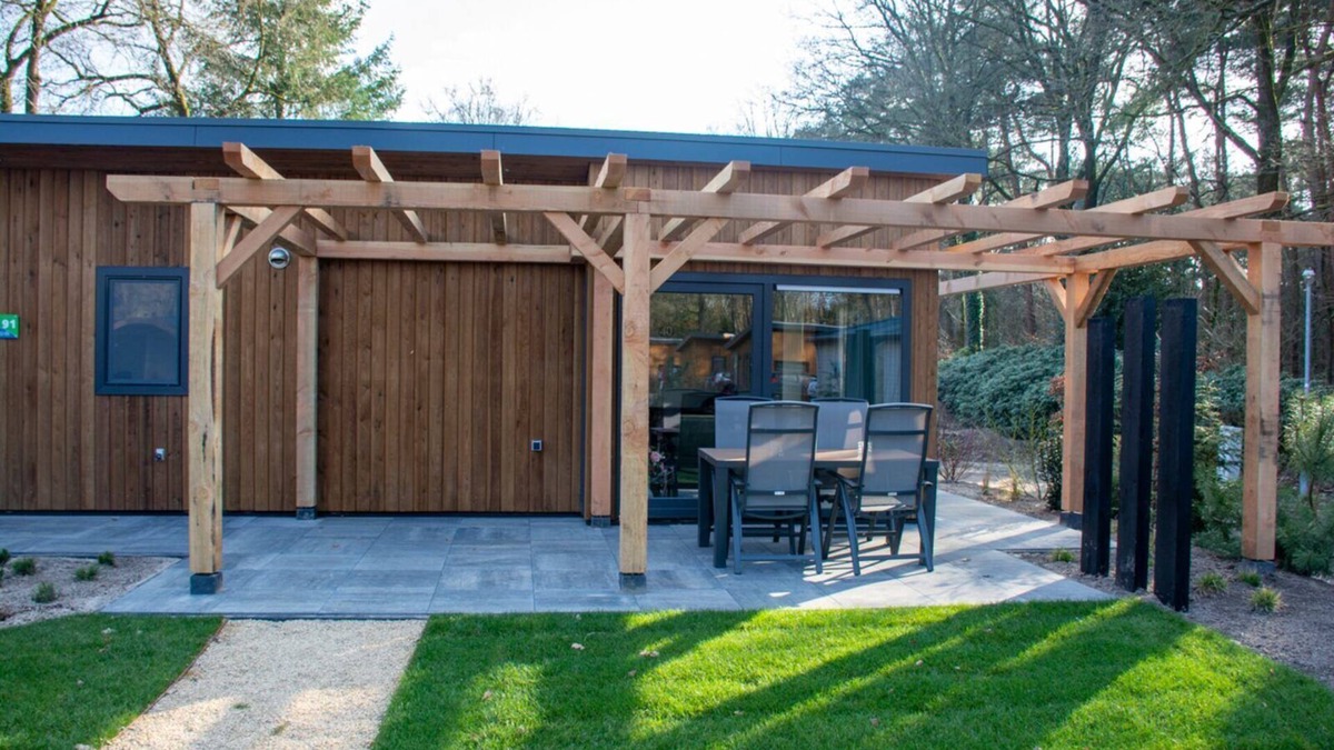 Wekerom House | Enjoy nature and wellness facilities in the garden to the fullest!