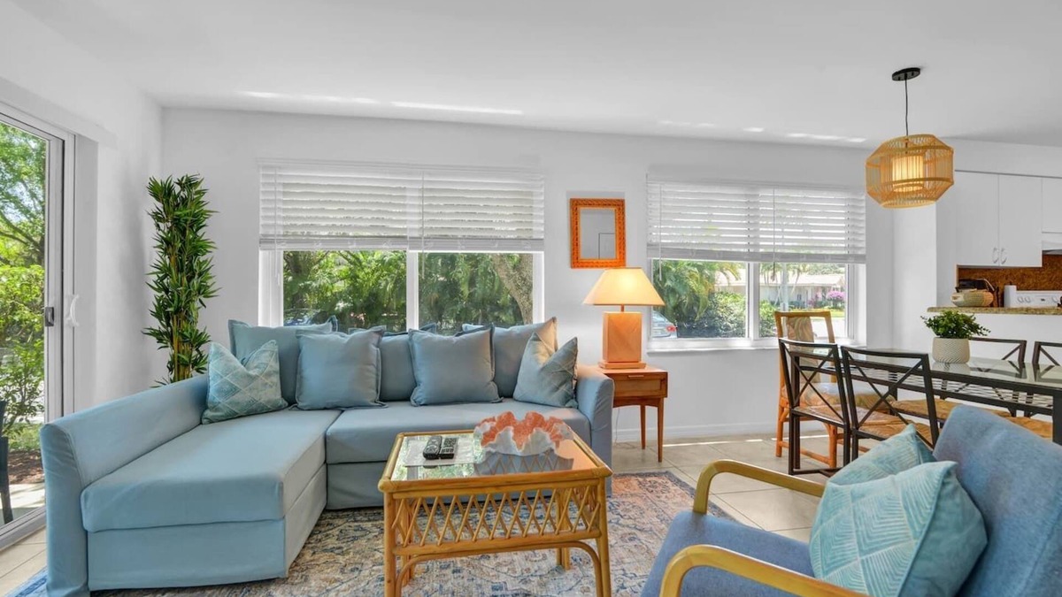 Boca Raton Apartment | Enjoy our 2 bedroom, 2 bath ground floor apartment in West Boca Raton