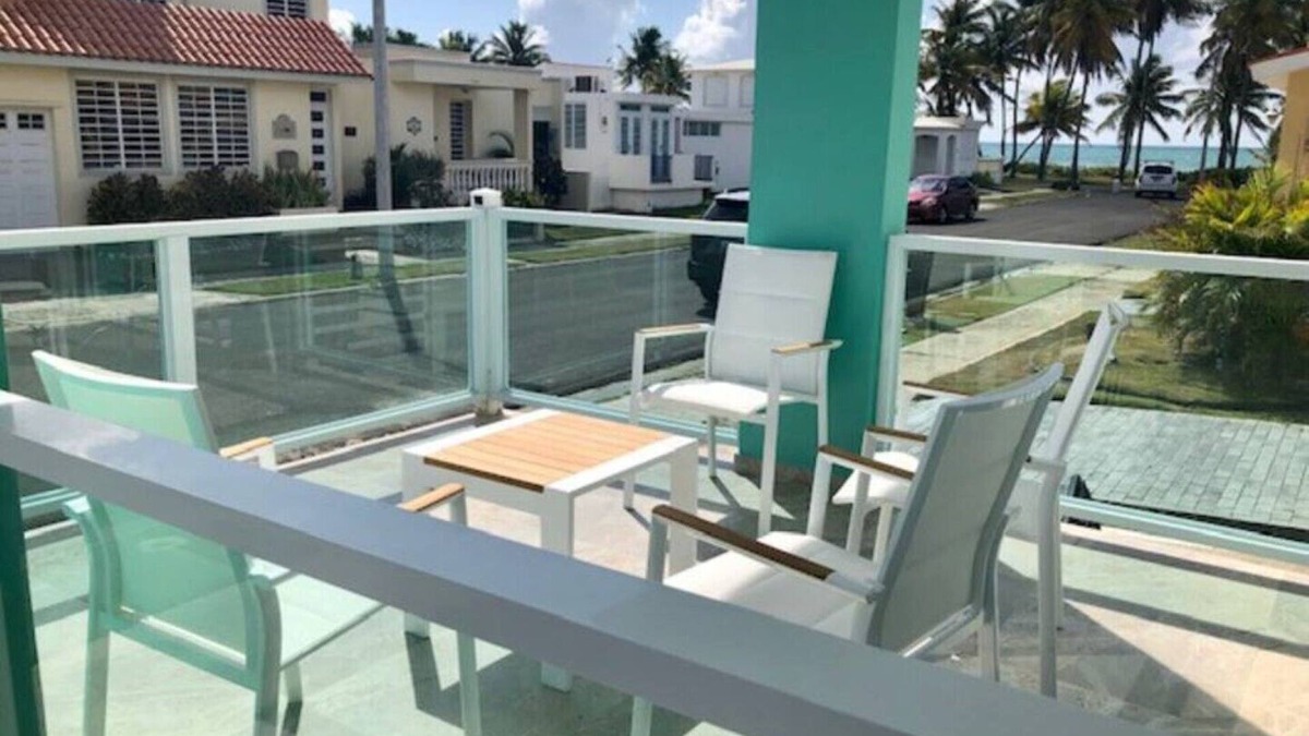Rio Abajo House | Enjoy quiet and secluded island living