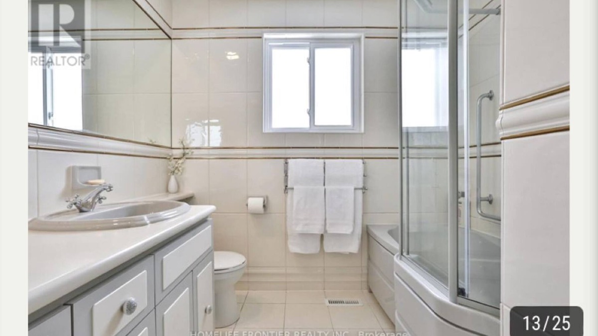 Newmarket House | Enjoy restful nights in our 3 bedroom Newmarket home. nn