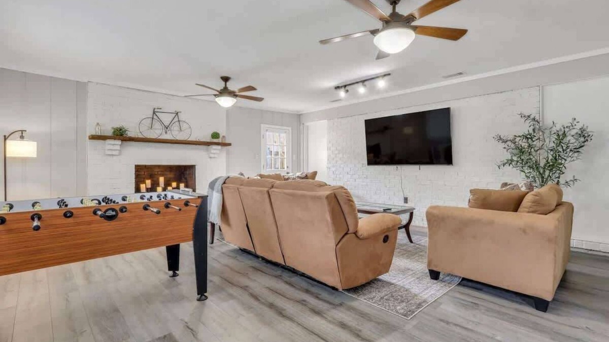 Pooler House | Enjoy Savannah 4BR w/King Bed