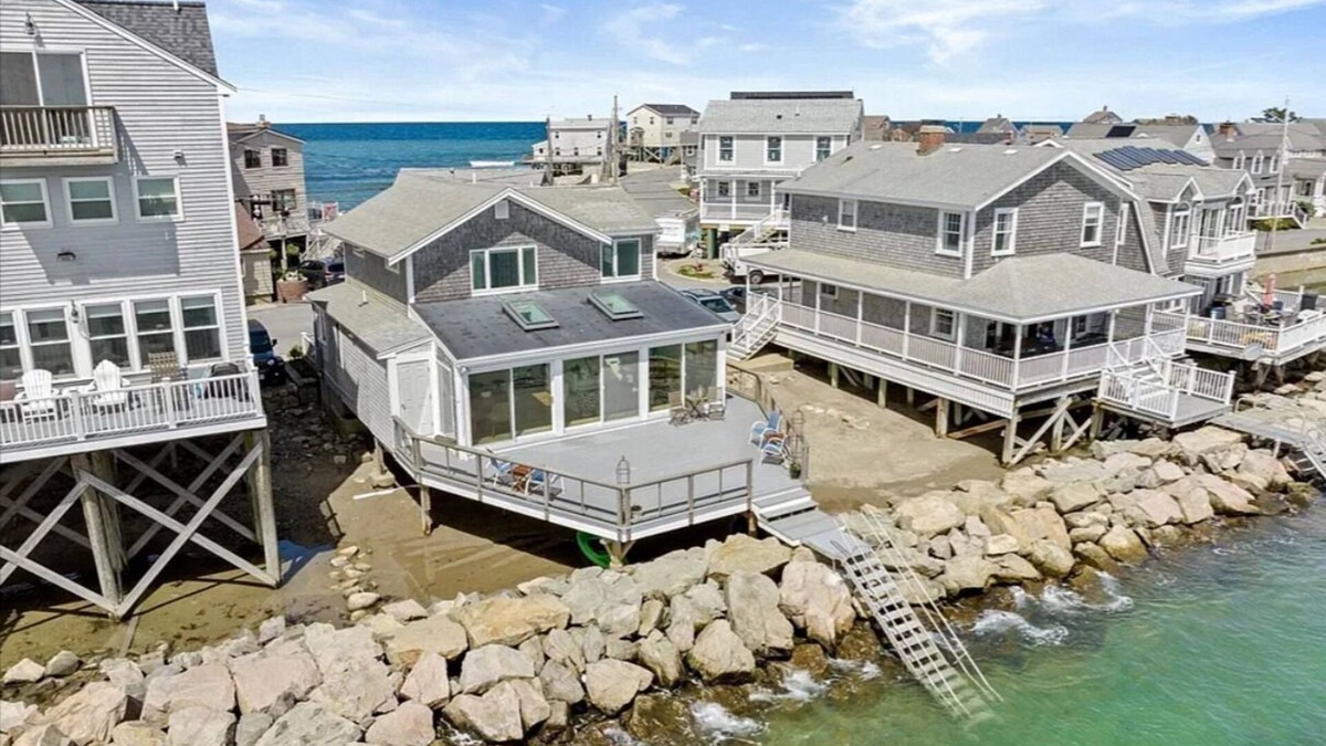 Scituate House | Enjoy serene oceanfront home with harbor views.
