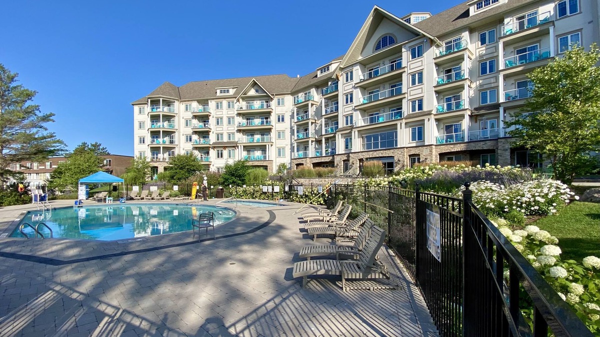 Huntsville Condo | Enjoy some Muskoka Magic of your own year round in this deluxe four season condo