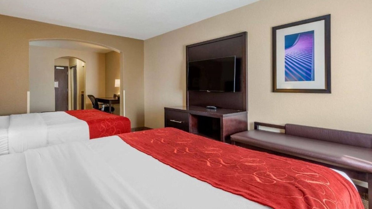 Highlands Ranch House | Enjoy spacious accommodations in Denver!