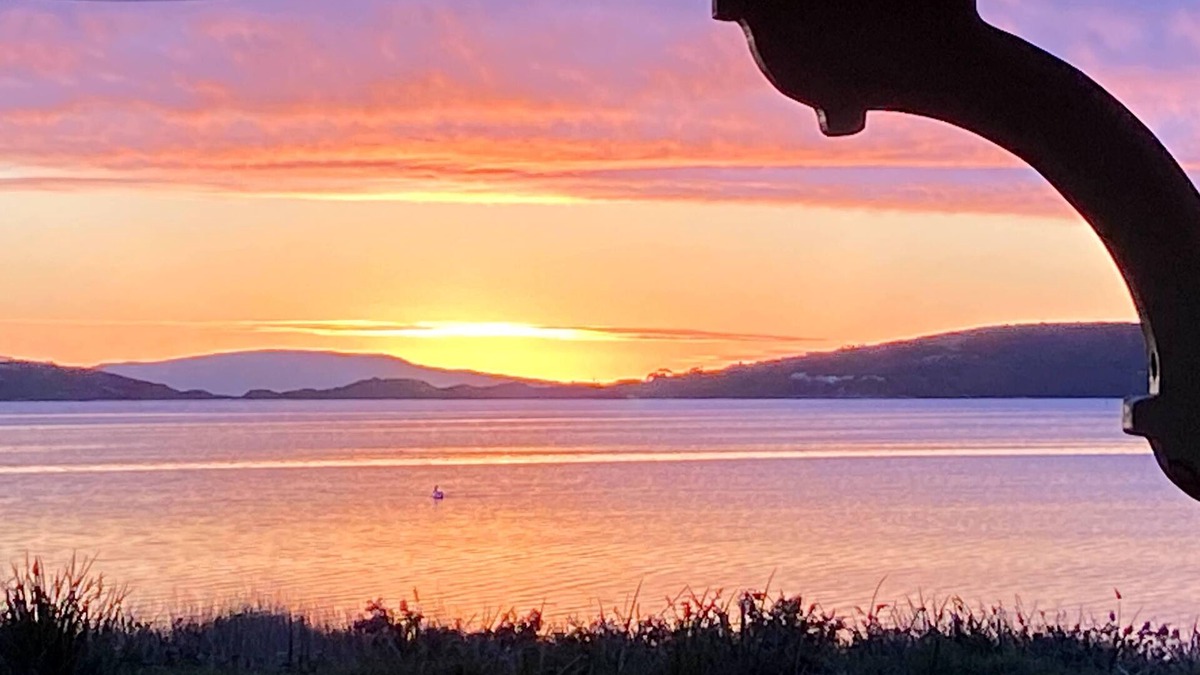 Little Grove House | Enjoy Sunrise Views from the comfort of this beautiful home away from home!