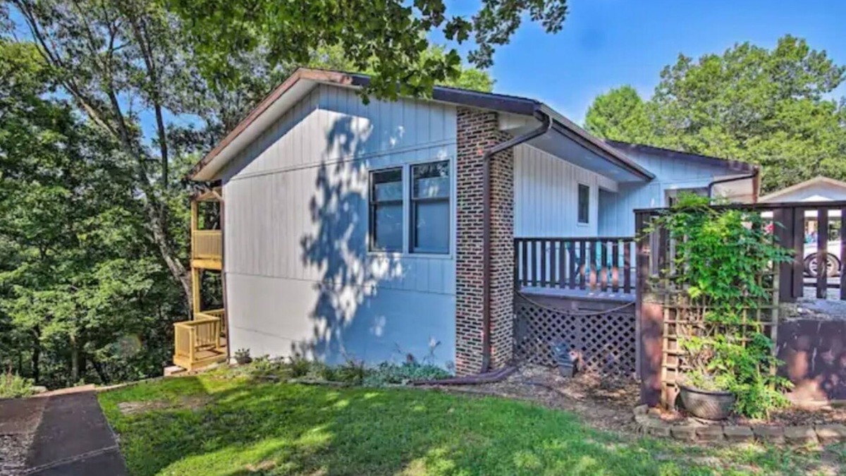 Bella Vista House | Enjoy Sunsets at 4BR retreat - family sized Golf Bike Hike Swim or Pickleball