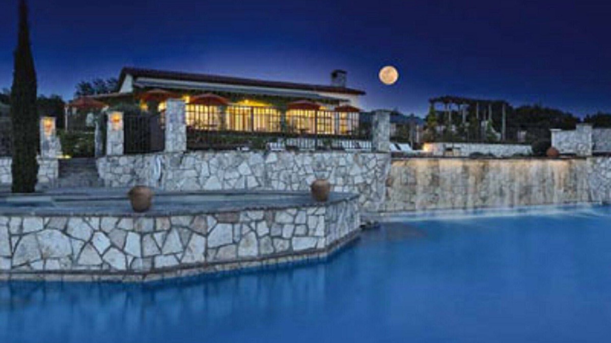 Ingram Resort | Enjoy the breathtaking views!