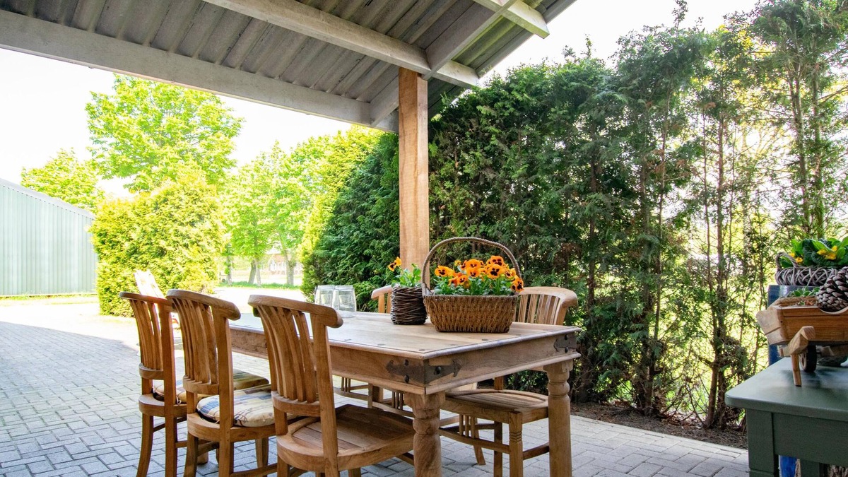Valkenswaard House | Enjoy the countryside in this spacious home