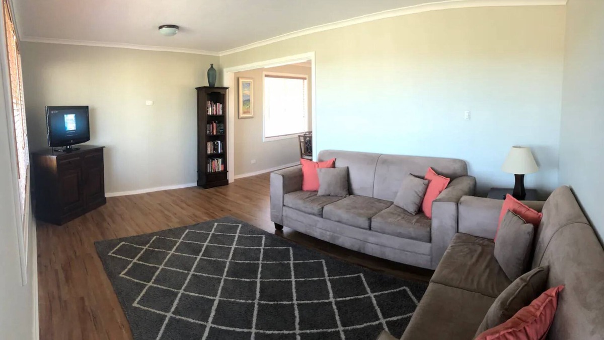 Guilderton House | Enjoy the front balcony where you can sit and watch the sun set