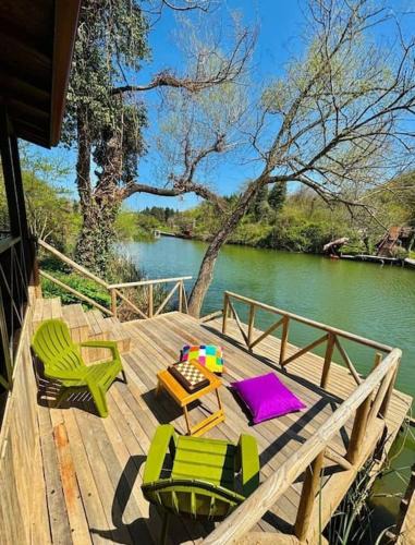 Agva Apartment | Enjoy the Riverside! Agva Secret Yard