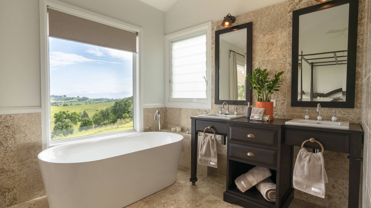 Coopers Shoot Cottage | Enjoy this piece of paradise and immerse yourself in luxury and style.