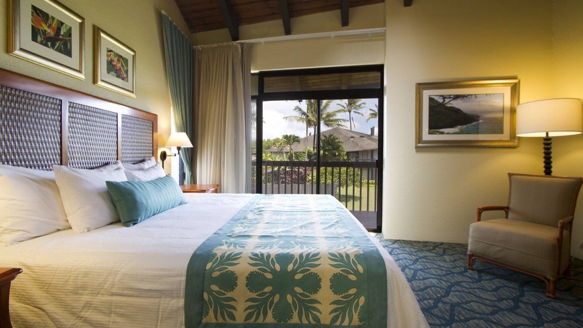 Princeville Resort | Enjoy this Tropical, Oceanside 1 mile from Queens Bath Tide Pool
