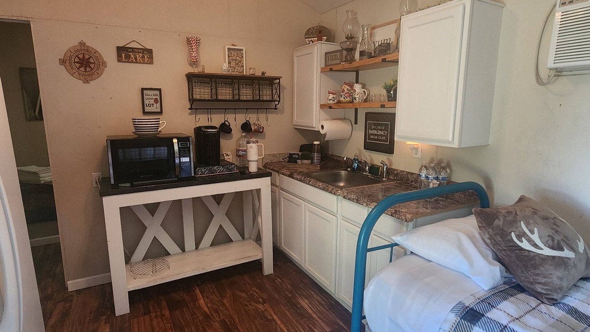 Crosbyton Cabin | Enjoy "White River Retreat" at White River Reservoir!