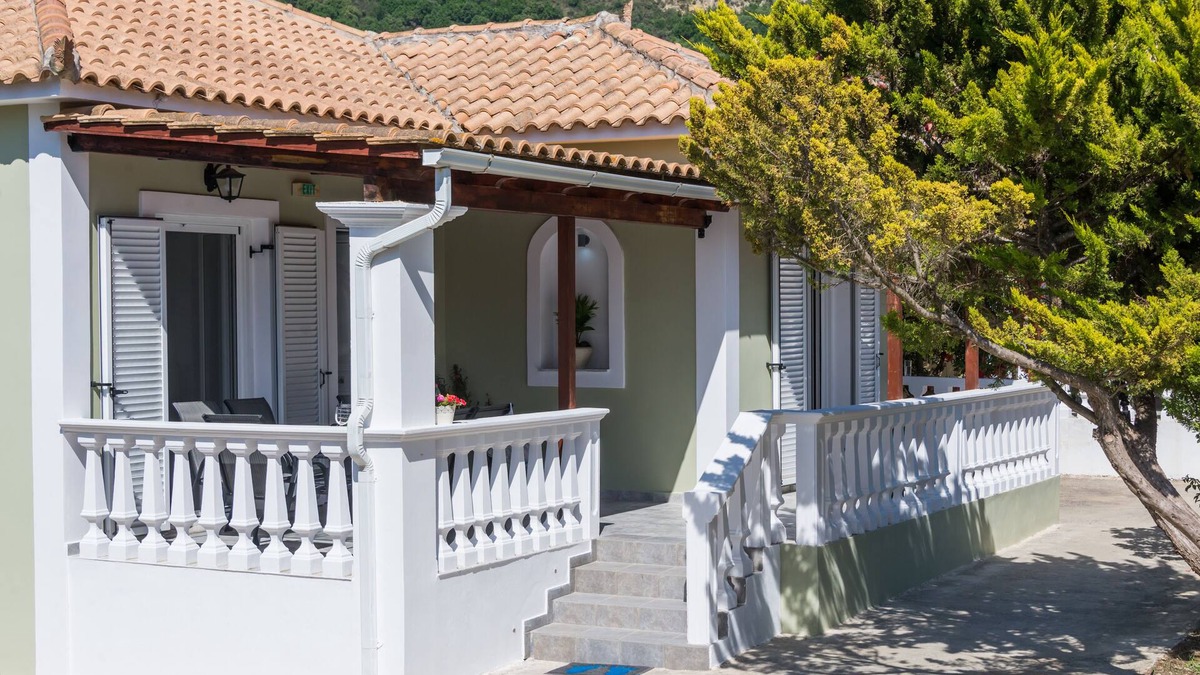 Kalamaki Villa | Enjoy your destination in Zakynthos by staying in Margaris Villas!