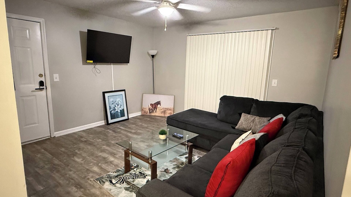 Greensboro Apartment | Enjoyable 2-bedroom apartment in Greensboro