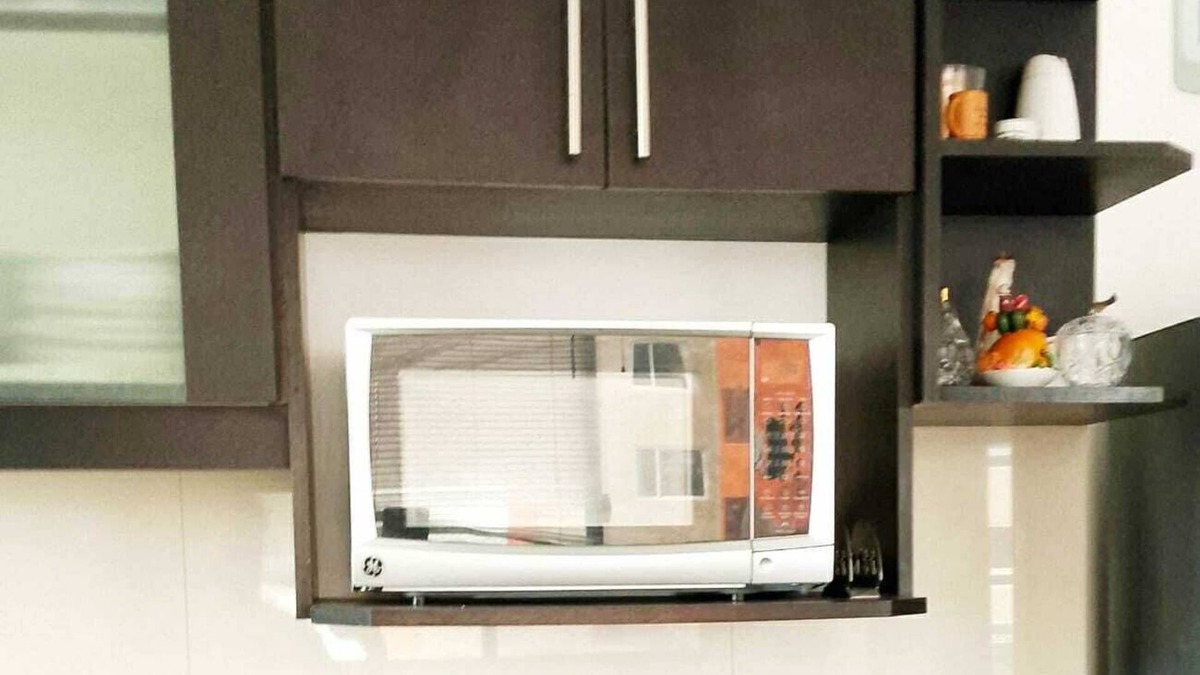 Tonsupa Apartment | Enjoyable apartment with AC in vibrant Tonsupa