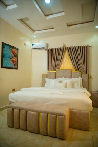Akure Apartment | Ennys Court