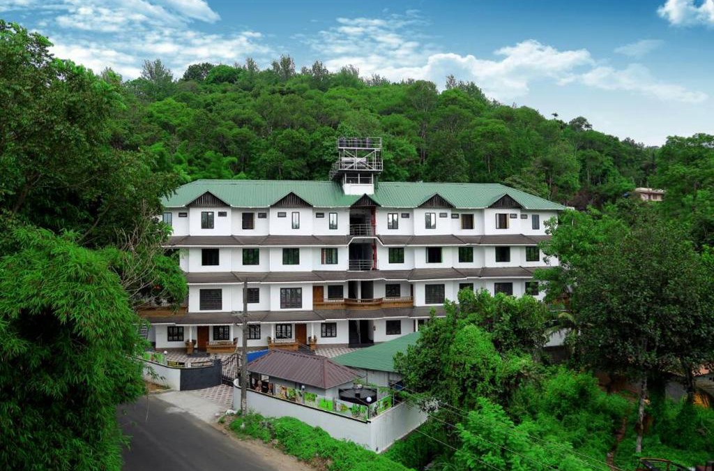 Kumily Hotel | Enroute Thekkady