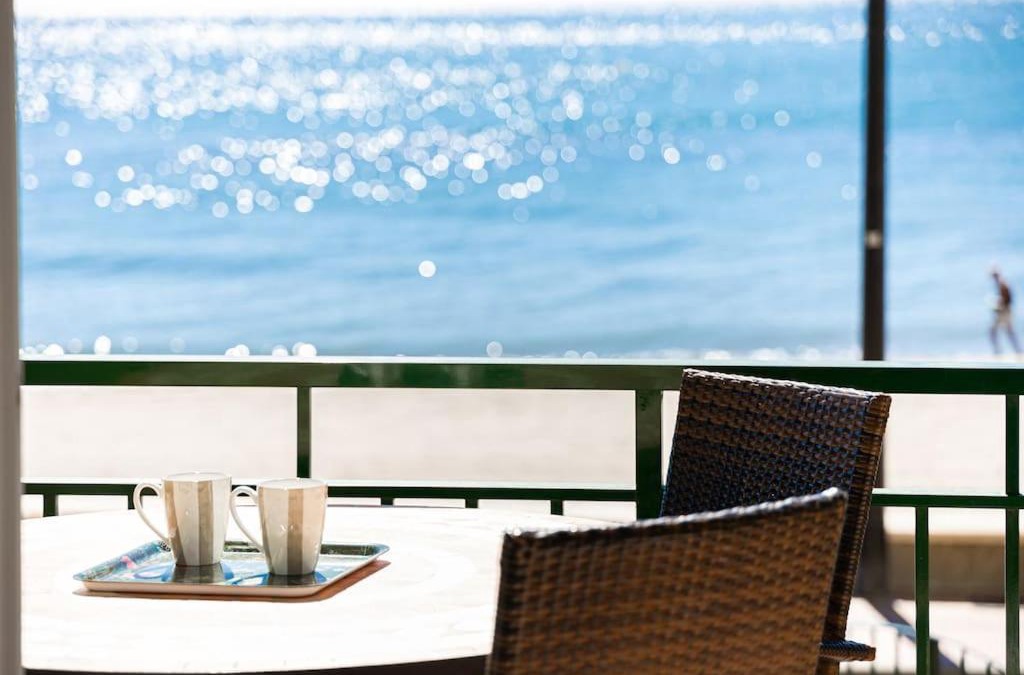 Torreblanca Apartment | Ensuite Mediterranean Sea Front