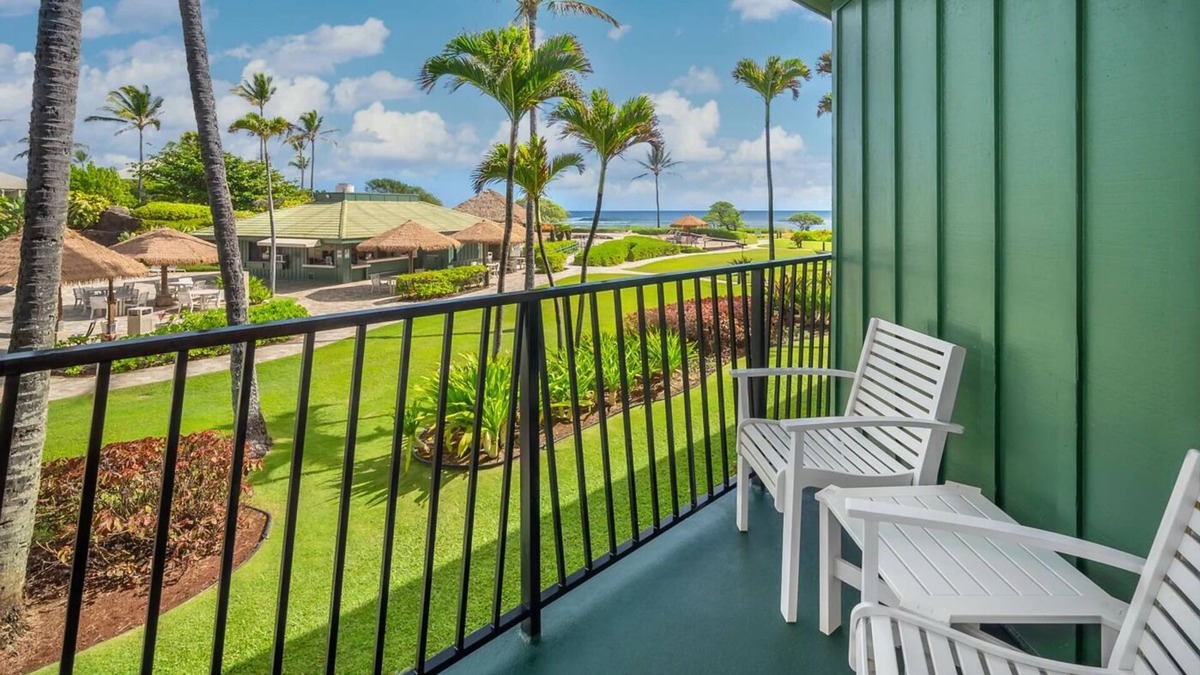 Hanamaulu Hotel | Ensuring a Very Comfortable & Memorable Stay! 2 Family-friendly Units, Pool