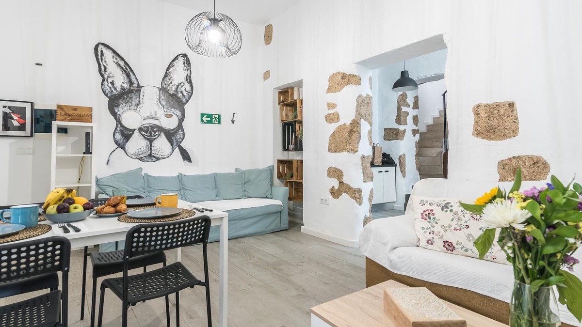 Vegueta Apartment | Entire accommodation: house in Las Palmas de Gran Canaria