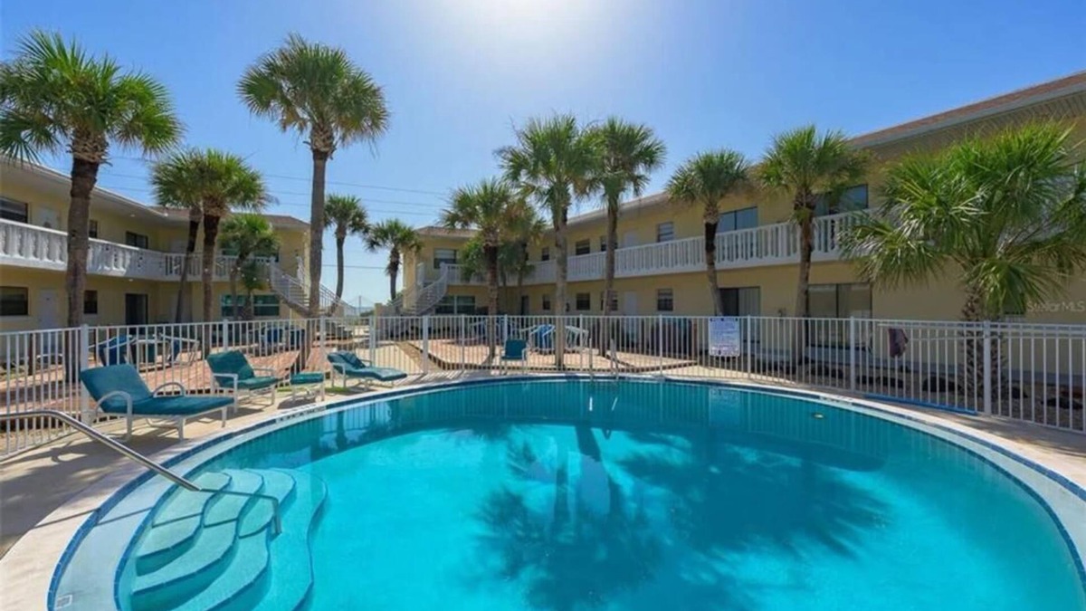 Ormond-by-the-Sea Condo | Entire 2 bed 1 bath condo with pool, wi-fi, beachfront, near Daytona, I-95, I-4