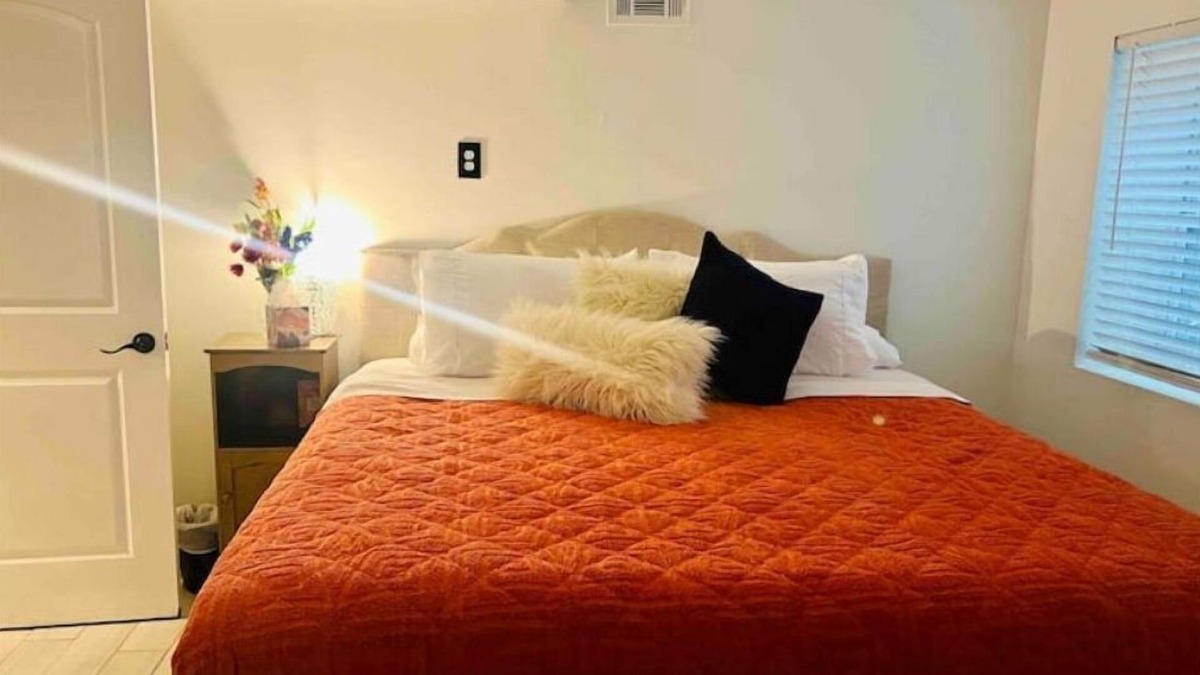 Atlanta Apartment | Entire 2BR Apt + King Bed & 120" Projector