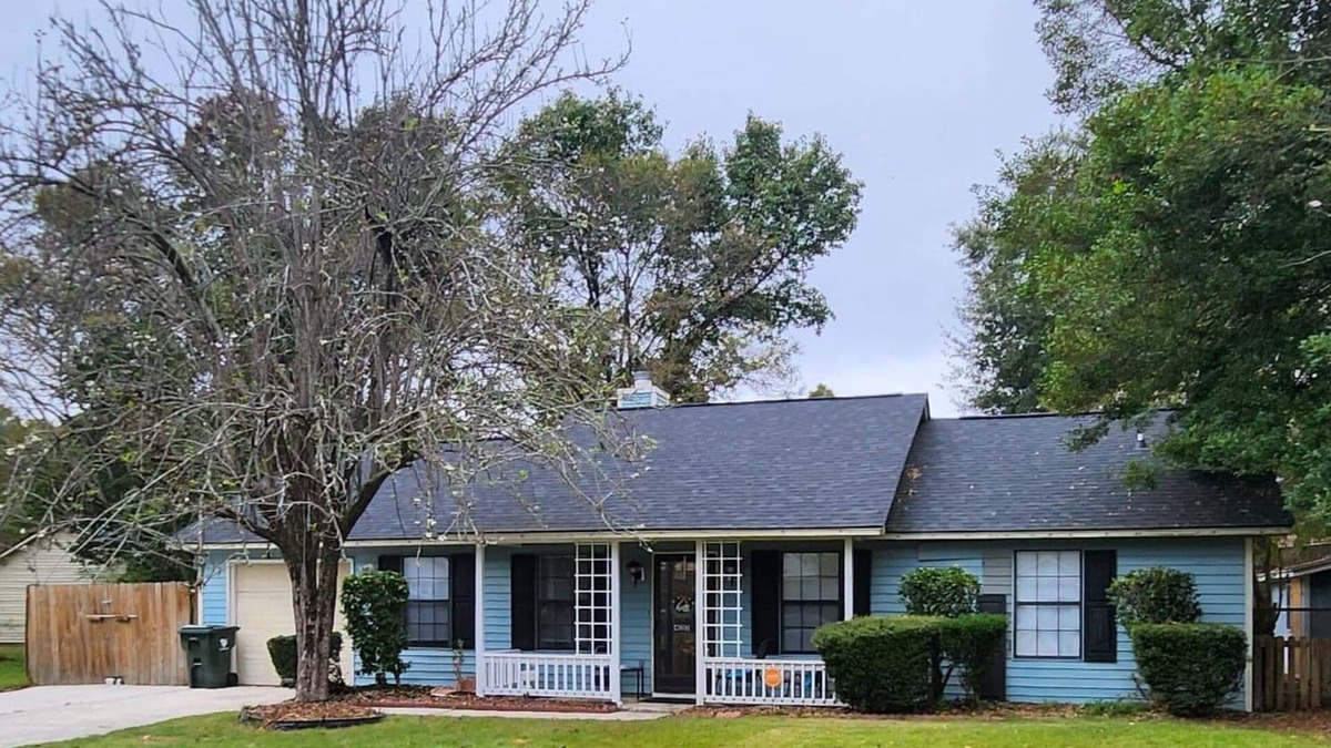 Ladson House | Entire 3-bedroom 2 Bath Home mins from Charleston
