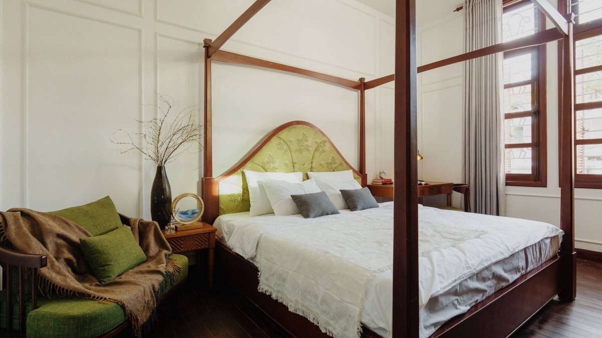 Da Kao Villa | Entire 6BR Heritage Villa D1 Saigon with Workspace FastWiFi for Group and Family
