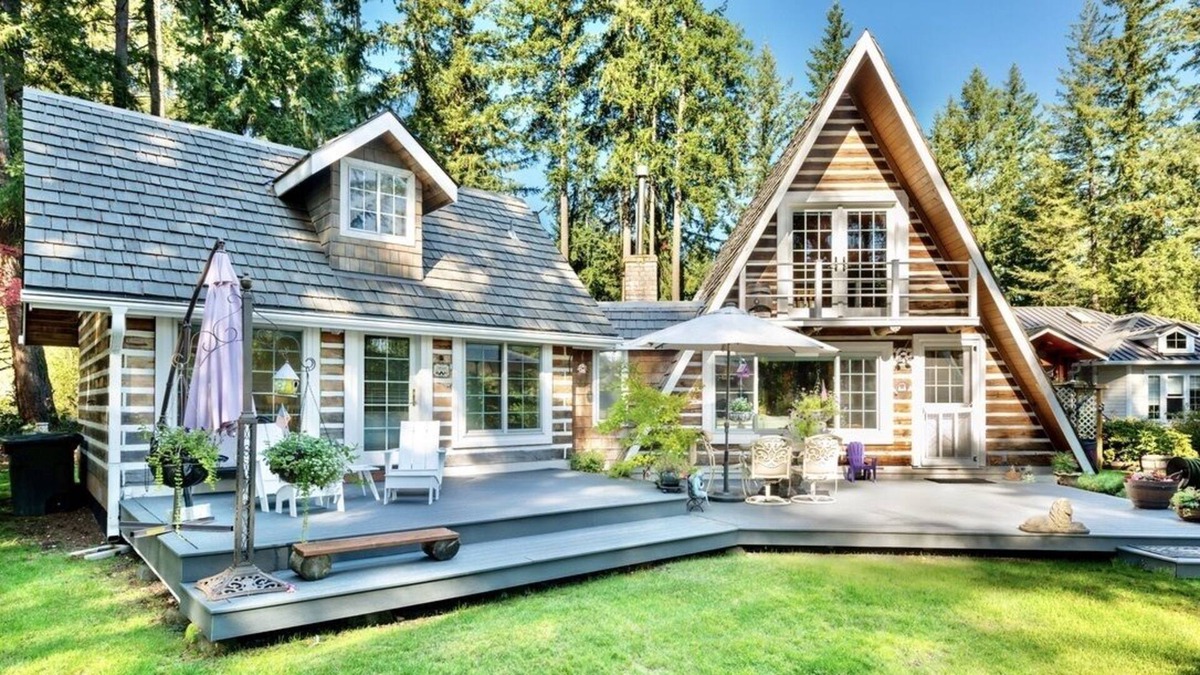 Sammamish Cabin | Entire Cabin Lake Retreat Near Bellevue & Seattle!