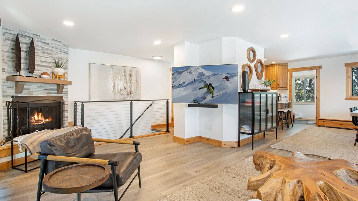 Vail House | Entire duplex, 2 hot tubs!