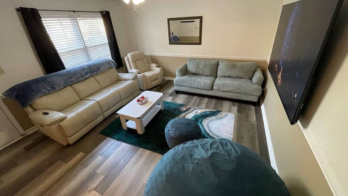 Commerce House | Entire Duplex: Both Units