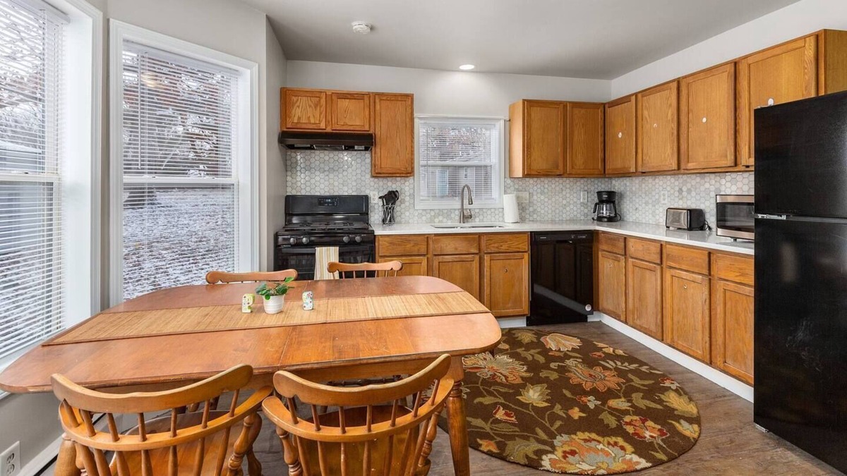 Hobart House | Entire Hobart Home Corporate Stay Internal name: 5510 Maple St