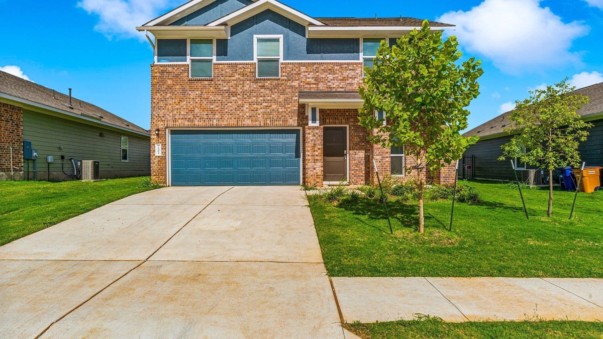 Del Valle House | Entire home, 4 Bedrooms Near Airport & COTA