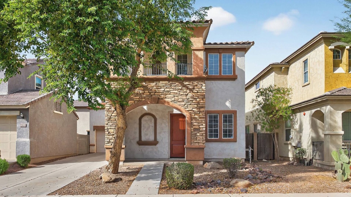 Avondale House | Entire Home Avondale 4 Bedroom 3 Bathroom