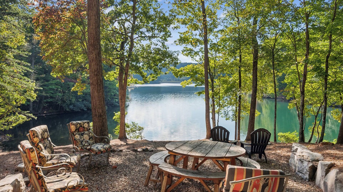 Big Canoe House | Entire home, Big Canoe Lakefront Property