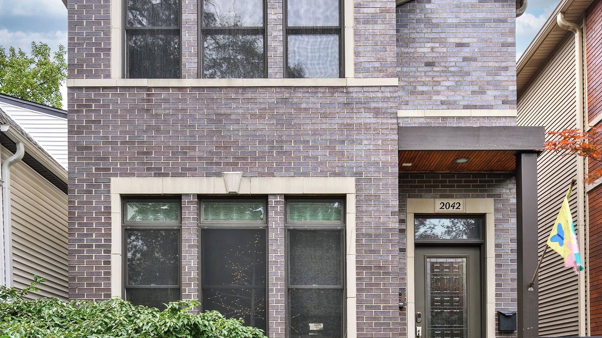 Palmer Square House | Entire Home in Historic Logan Square with private backyard, parking available.