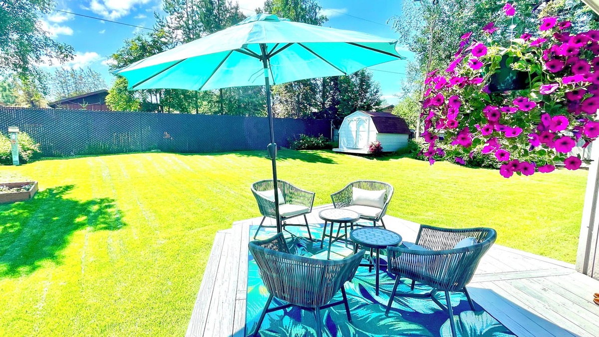 Soldotna House | Entire home remodeled & 1 mile to Kenai River & 1/2 block to Peninsula Hospital