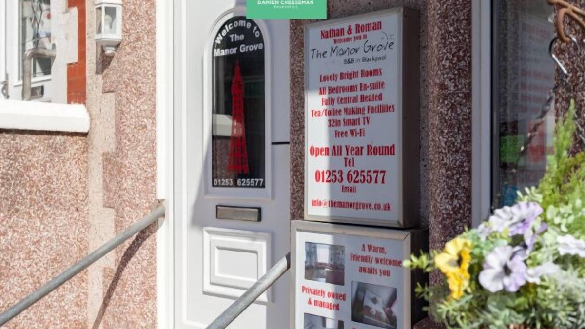 Blackpool Town Center House | Entire Manor Grove Blackpool