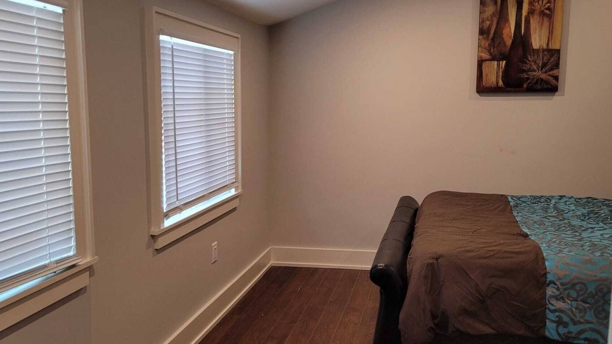 Fort Erie House | Entire Near Niagara, Crystal Beach, Buffalo - Located in Canada