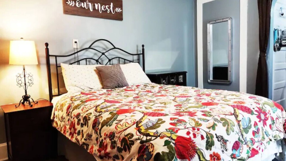 Indianapolis Apartment | Entire Private Studio; Only minutes to Downtown Indianapolis.