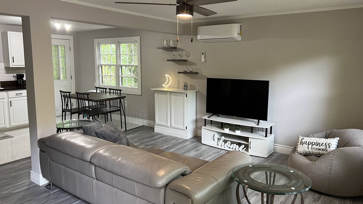 Chesapeake Ranch Estates-Drum Point Cottage | Entire remodeled house by the bay next to Solomon’s Island