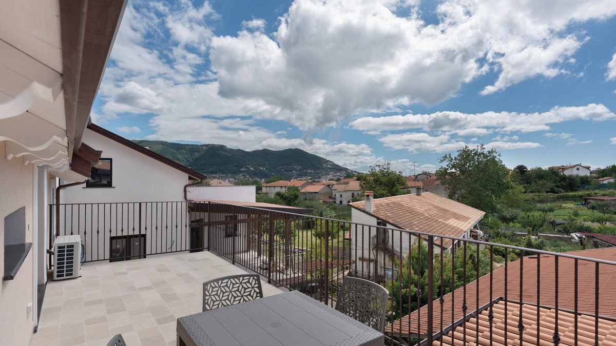 Bomerano Apartment | Entire Residence with 3 Apartments, Mountain View, Wi-Fi and Air Conditioning